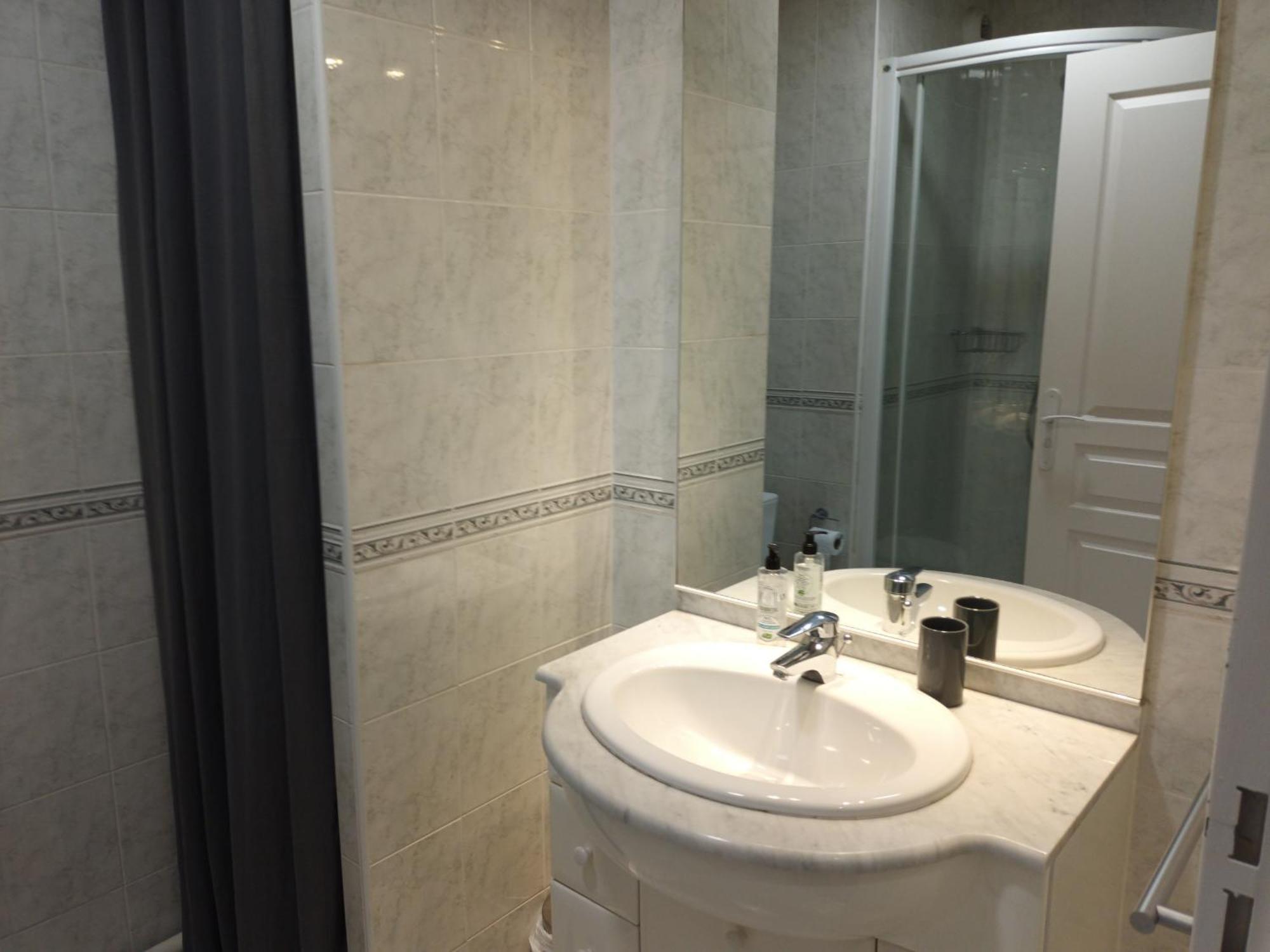 Apartament Appart. 2* A Hendaye, Proche Centre, Parking Privatif - Fr-1-239-777 Zewnętrze zdjęcie